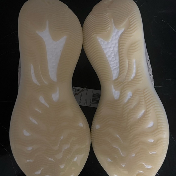 Adidas Yeezys - Picture 6 of 7